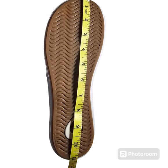 OluKai Kāpehe White on White Thong Sandals Flip Flops Size W 11 - Picture 10 of 11